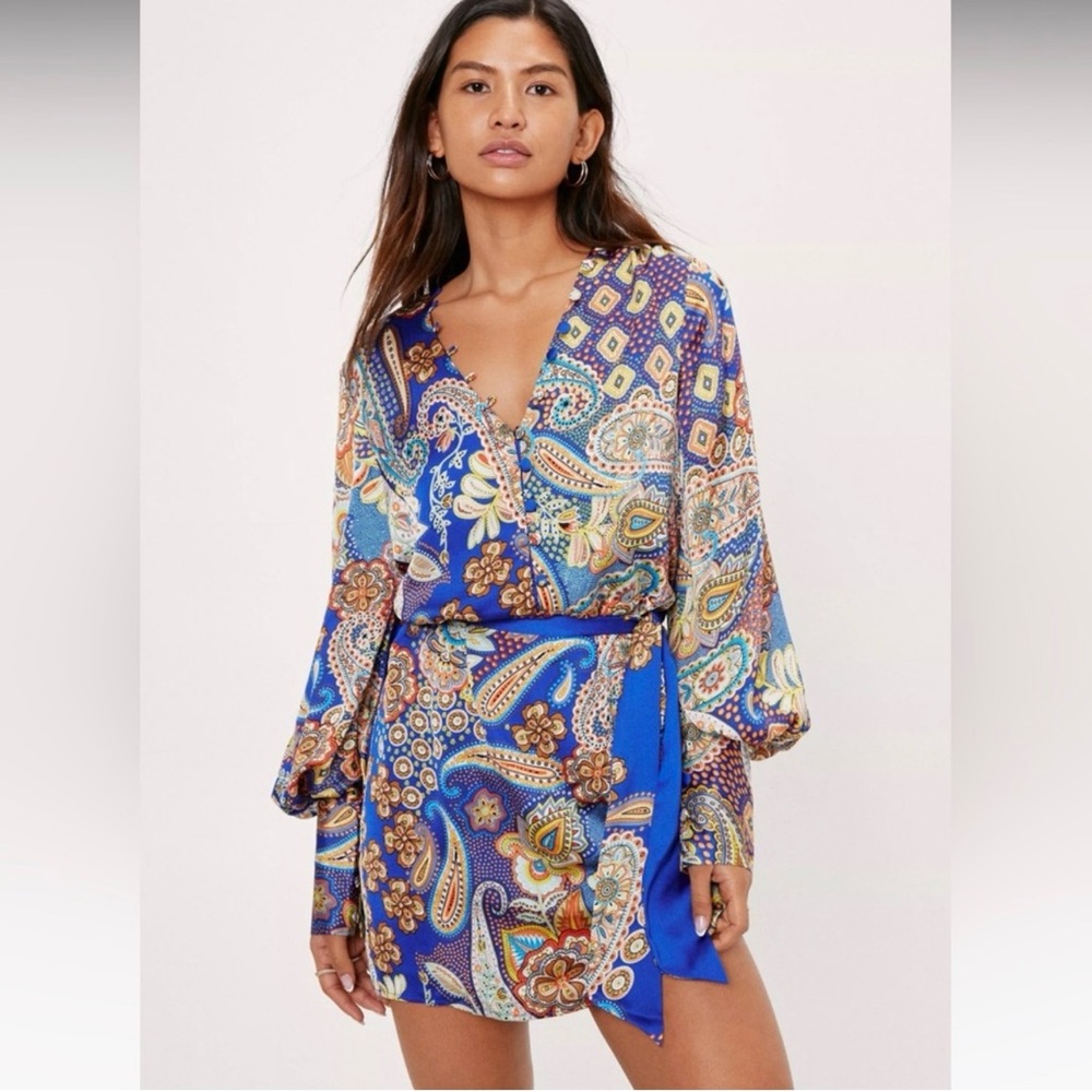 PAISLEY BUTTON FRONT BELTED MINI DRESS